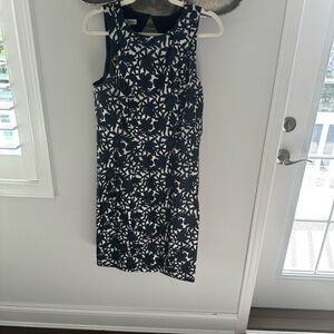 Kay Unger sleeveless tank style dress - size 14.  Navy and cream